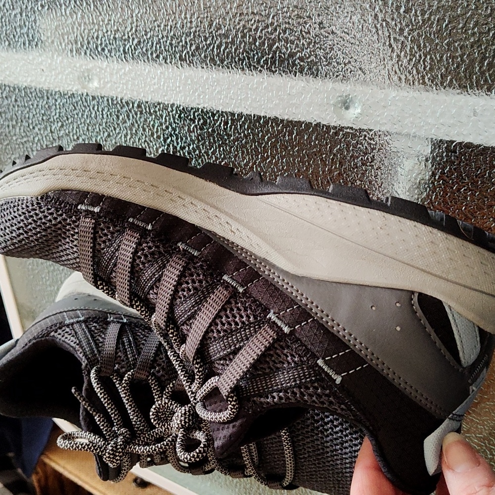 Merrell Women's Sneakers - 10 Wide - EUC - Picture 5 of 10
